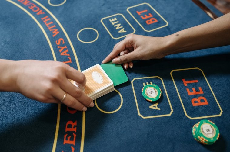 De comeback van blackjack van Vegas tot je smartphone